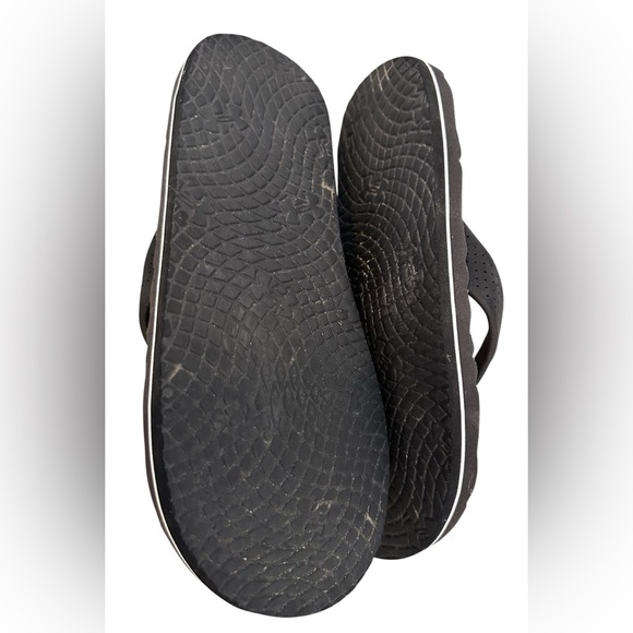 Under Armour Black Sandals Flip Flops Shoes Men’s Sz 6 RARE Contour Foam Footbed - Picture 4 of 6